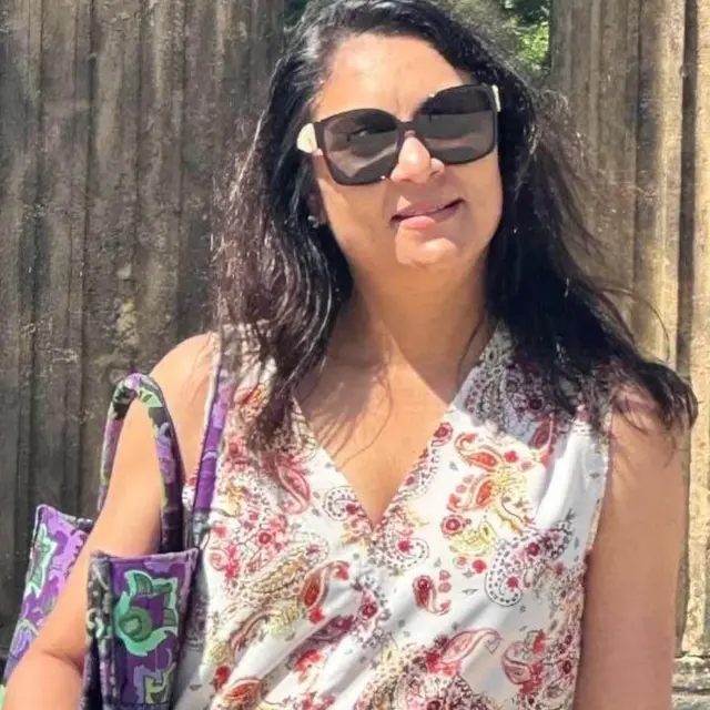 रिनिकी की छवि अराजनीतिक रही है, उनको एक उद्यमी महिला के तौर पर जाना जाता है