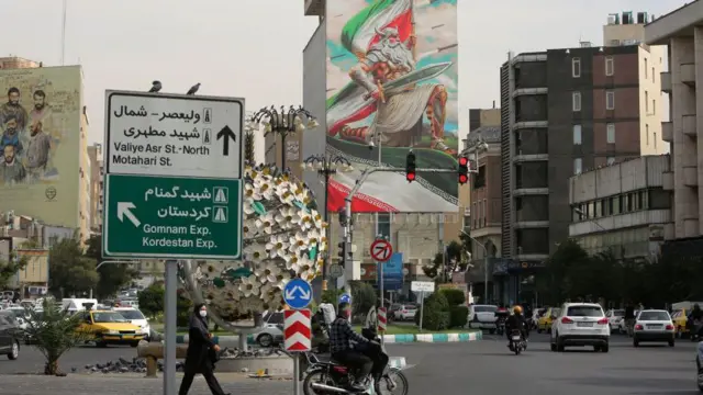 इसराइली हमले के बाद तेहरान शहर की आम ज़िदगी