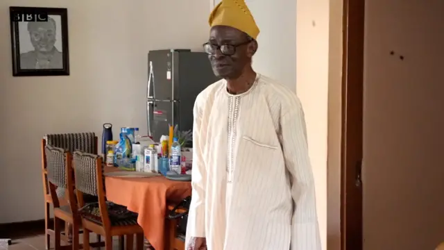 Ọjọgbọn Oladele Awobuluyi