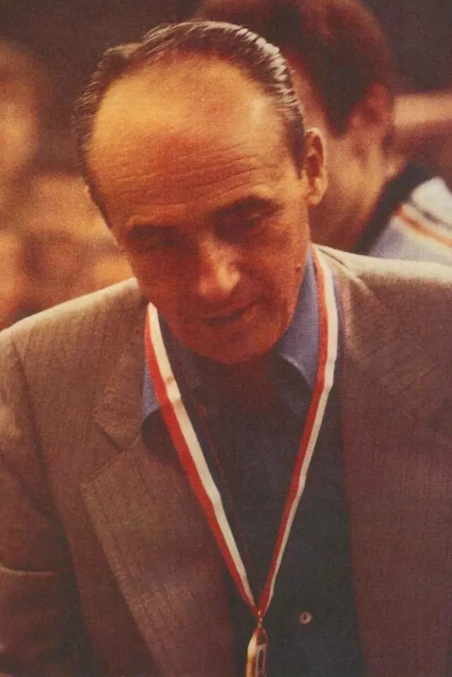 Aleksandar Nikolić sa zlatnom medaljom u Manili 1978. godine