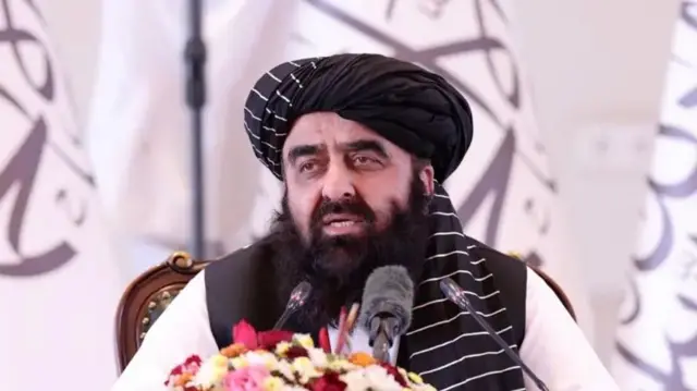 امیر خان متقي ویلي و، پاکستان د استانبول خبرو کې امنیتي تضمین او دا غوښتل چې د ټي‌ټي‌پي وسله‌وال دې افغانستان ته واړول شي.