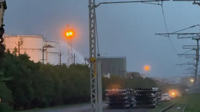 విశాఖ, మిథనాల్, పిడుగు, పెట్రోల్, కార్బన్‌ డై ఆక్సైడ్, నీళ్లు