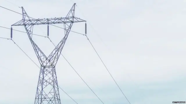 वीजपुरवठा कायम ठेवण्याचं आव्हान, संपावर जाणाऱ्या कर्मचाऱ्यांना कारवाईचा इशारा