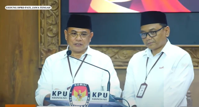 Pasangan Sudewo dan Risma Ardhi Chandra dalam debat pilkada Pati sempat menyerukan tidak akan menitikberatkan pada pajak dan retribusi dalam mencari pendapatan asli daerah.