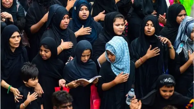 আশুরার দিন বাংলাদেশে শিয়া মতাবলম্বীদের বিশেষ প্রার্থনা