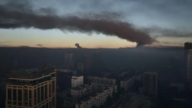 Київ під час однієї з найбільших атак російських дронів 