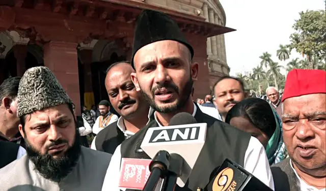 पुलिस संभल के समाजवादी पार्टी के सांसद ज़ियाउर्रहमान बर्क ख़िलाफ़ भी जांच कर रही है