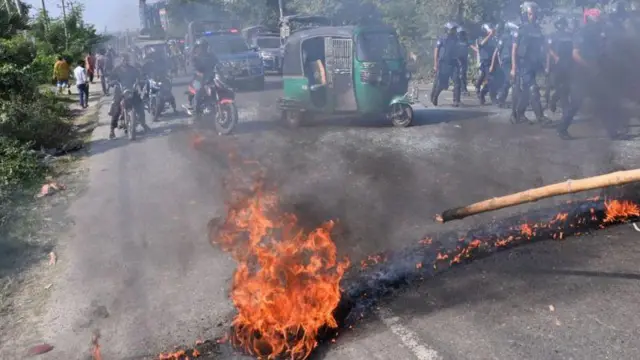 অবরোধের সময় সহিংসতা