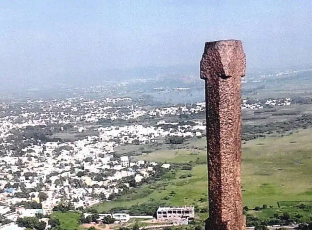 திருப்பரங்குன்றம், சுப்ரமணிய சுவாமி கோவில், மதுரை, சிக்கந்தர் தர்கா