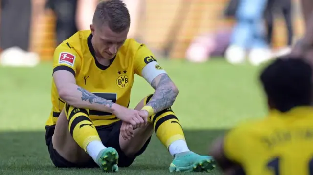 بوروسیا دورتموند فصل قبل در آخرین روز قهرمانی را از دست داد
