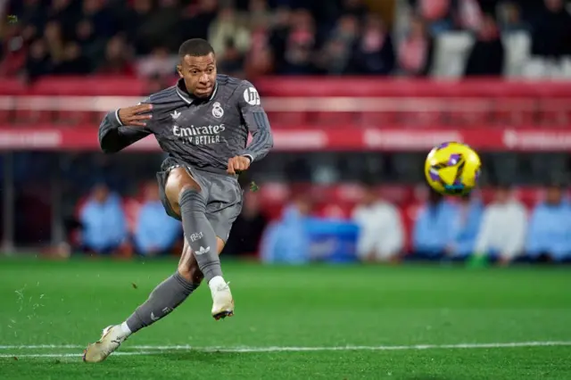 Kylian Mbappe score goal