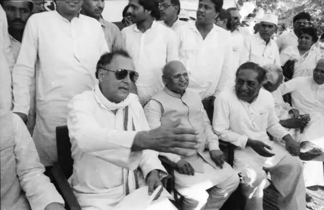 ચીમનભાઈ પટેલ બીબીસી ગુજરાતી રાજીવ ગાંધી