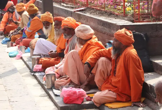 पशुपतिनाथमा आएका साधु सन्तहरू