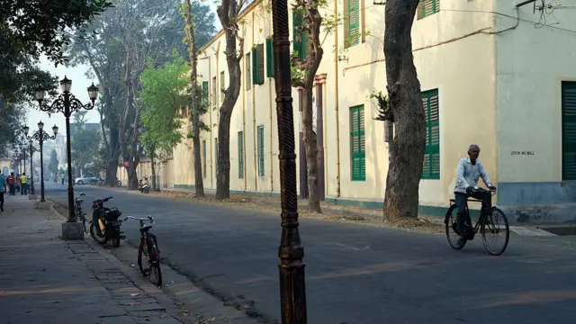 চন্দননগরের স্ট্র্যান্ডে ফরাসি কায়দার অ্যাভিনিউ