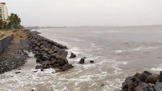 ગુજરાત, ચોમાસું, બીબીસી ગુજરાતી, અરબી સમુદ્રમાં વાવાઝોડું, ગુજરાતમાં વાવાઝોડું
