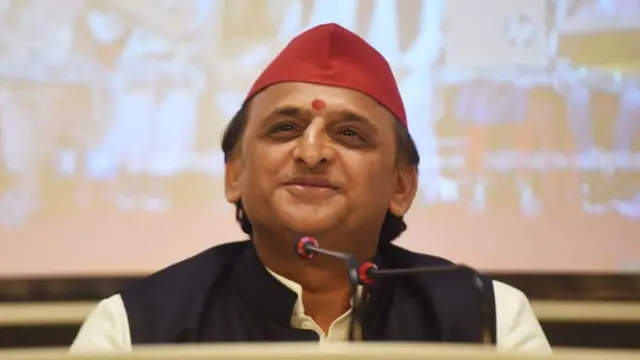 अखिलेश यादव