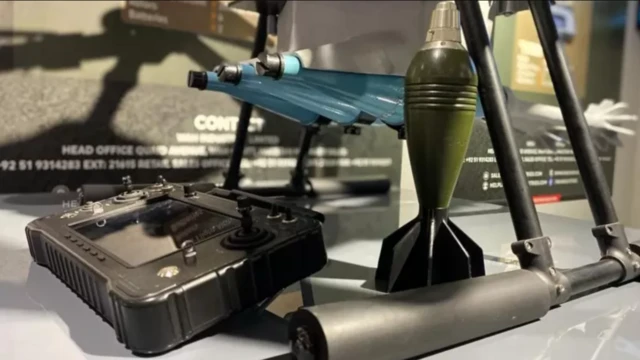 पाकिस्तान में हथियारों की प्रदर्शनी