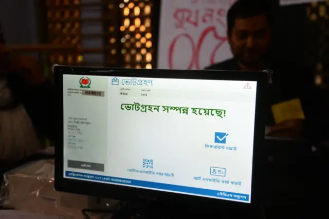 “বর্তমান কমিশন আস্থার সংকট কাটিয়ে উঠতে পেরেছে”