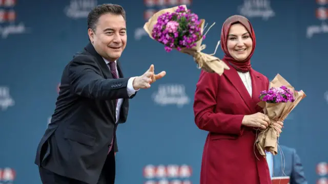 Babacan ile eşi Zeynep Babacan 6 Mayıs 2023'teki Maltepe mitinginde