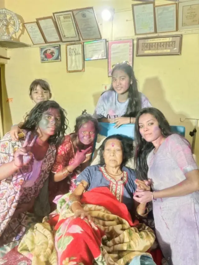 पंडवानी गाने की वजह से तीजन बाई को सामाजिक तौर पर भी मुश्किलें झेलनी पड़ी