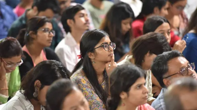 बीआर आंबेडकर यूनिवर्सिटी