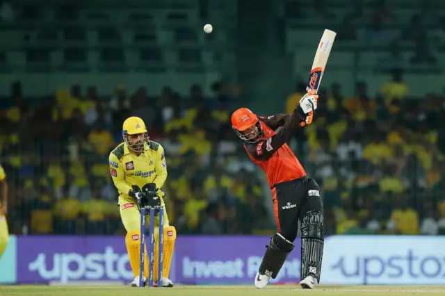 தோனி தக்கவைத்த 'சேப்பாக்கம் வரலாறு'