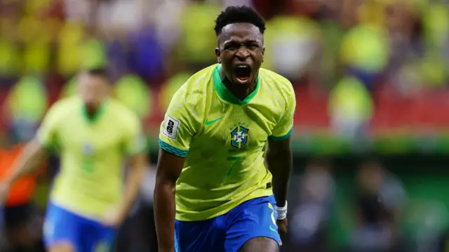 Vinicius Junior yana murnar cin ƙwallo