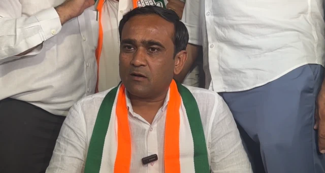 કૉંગ્રેસના ઉમેદવાર નીલેશ કુંભાણી