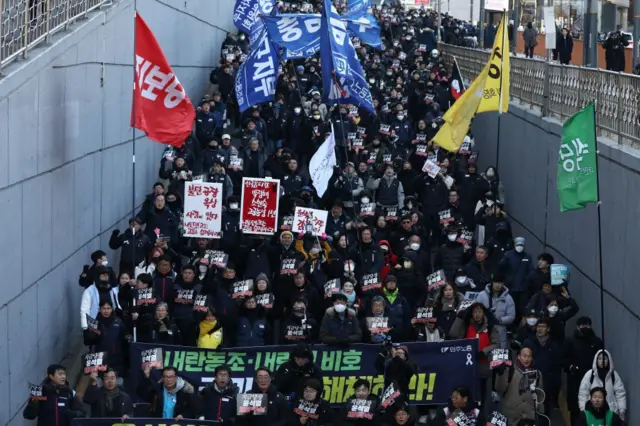 ကိုရီးယား အလုပ်သမားသမဂ္ဂများ အဖွဲ့ချုပ် (KCTU) အဖွဲ့ဝင်တွေ