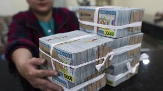 ၂၀၂၄ ခုနှစ်မှာ ငွေကြေးဖောင်းပွမှုနှုန်း ၁၅ ရာခိုင်နှုန်းအထိ ဆက်ပြီးမြင့်တက်နေမယ်လို့ နိုင်ငံတကာငွေကြေးရန်ပုံငွေအဖွဲ့ (IMF) ထုတ်ပြထုတ်ပြန်