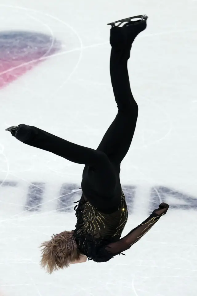 Ilja Maljinin, klizač na ledu