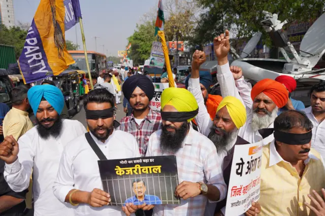 दिल्ली की रैली में आम आदमी पार्टी के समर्थक