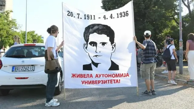 Студенти ФДУ у протестној шетњи у Београду