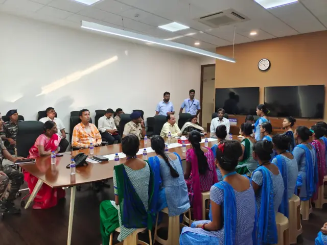 பிகார், ஜார்க்கண்ட் குழுக்கள் வருகை
