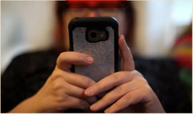 Mdhibiti wa mawasiliano, ambaye ana jukumu la kuhakikisha kwamba mifumo inatii sheria, inaamini kuwa gumzo nyingi zinapaswa kushughulikiwa na sheria mpya.