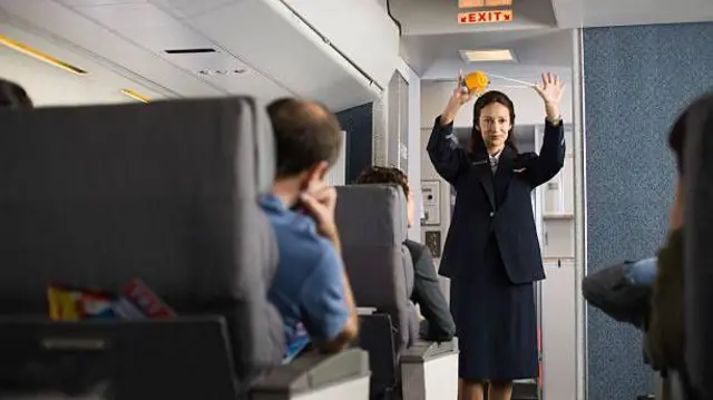  ਸੰਘਰਸ਼ੀ ਇਲਾਕਿਆਂ ਵਿੱਚ ਉਡਾਣ 