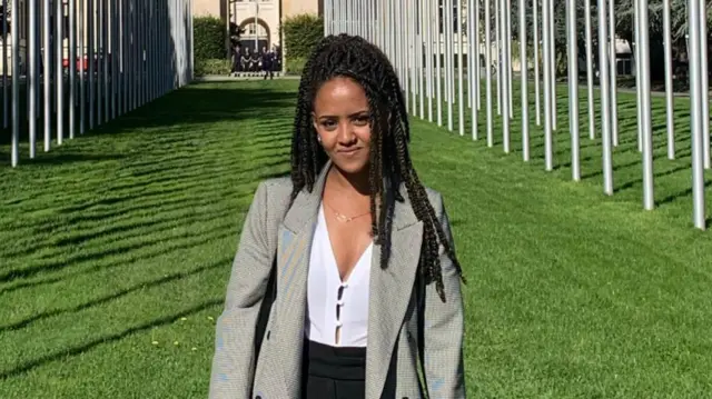 ዳይሬክተር ትካል ኢሮብ ኣኒና ሪታ ካሕሳይ