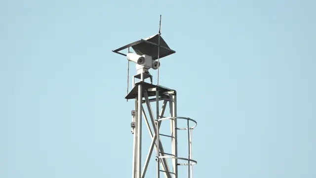 கோவை: யானைகள் ரயில் விபத்தில் சிக்காமல் தடுக்கும் அதிநவீன AI கேமரா - பிபிசி தமிழின் நேரடி விசிட்