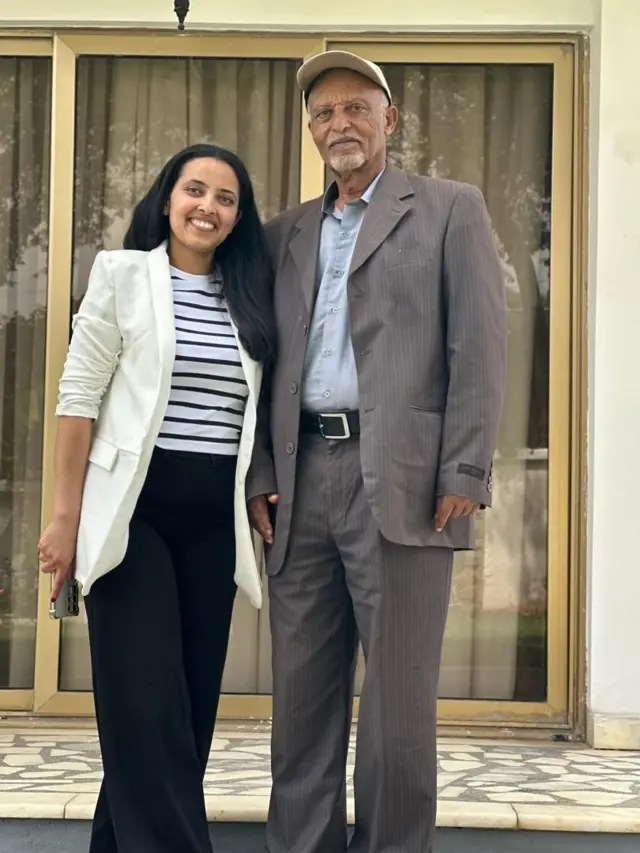 Caaltuu Mararaa abbaashee waliin