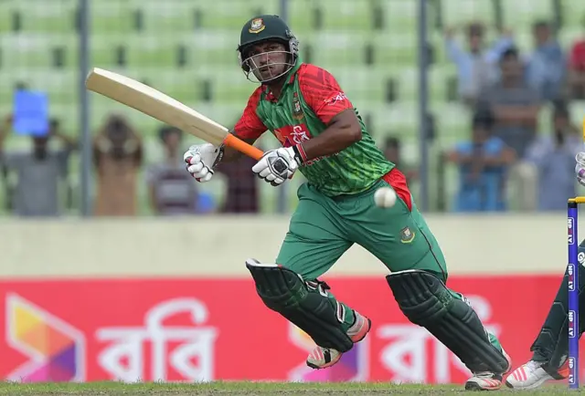 রনি তালুকদার জাতীয় দলের একমাত্র ম্যাচটি খেলেছিলেন দক্ষিণ আফ্রিকার বিপক্ষে