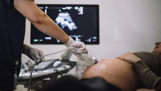 Para ilmuwan di Institut Genetika Universitas Nasional Kolombia menemukan kasus superfekundasi heteropaternal.