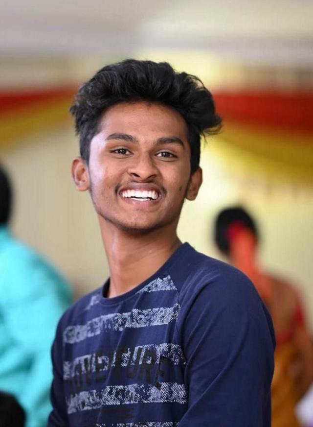 விலையுயர்ந்த கேமராவுக்காக இளைஞர் கொலை