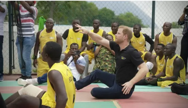 Nwaaeze Harry na ndịagha merụrụ ahụ