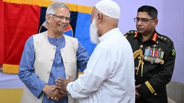 ஷஃபிகுர் ரஹ்மானுடன் முகமது யூனுஸ்