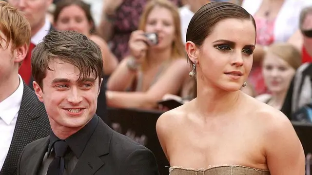 Daniel Raddcliffe y Emma Watson en una premier en 2011.