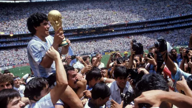 மாரடோனா