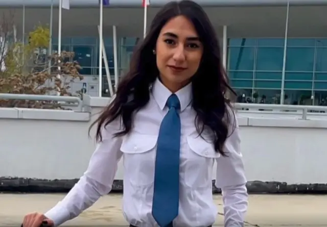 મહિલા પાઇલટ