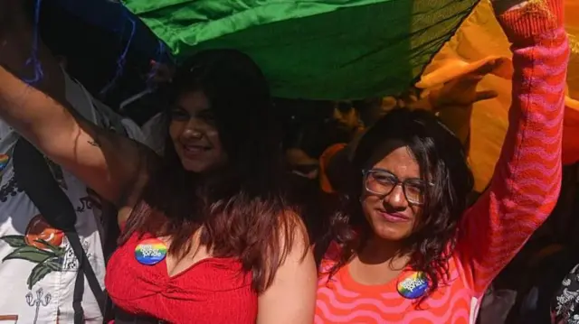 திருநர் சட்டத் திருத்த மசோதா: நாடு முழுவதும் திருநர் சமூகத்தினர் கொந்தளிப்பது ஏன்?