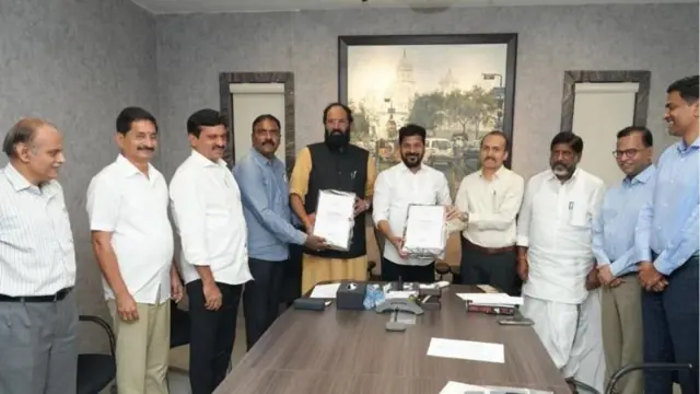 ప్రభుత్వం నియమించిన ఐఏఎస్‌ల కమిటీ కమిషన్ నివేదికను అధ్యయనం చేసి, అందులో సారాంశాన్ని ప్రభుత్వానికి నివేదించింది.