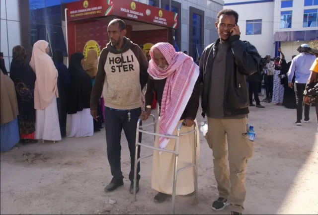 waxaa ka mid ah ddaka codeynaya kuwa baahiyaha gaarka qaba